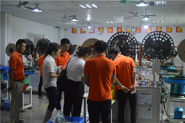 電源連接器生產廠家