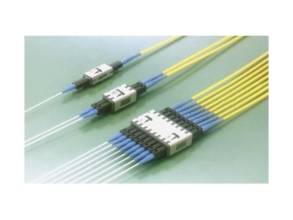使用光纖連接器有什么優勢？「軒業」