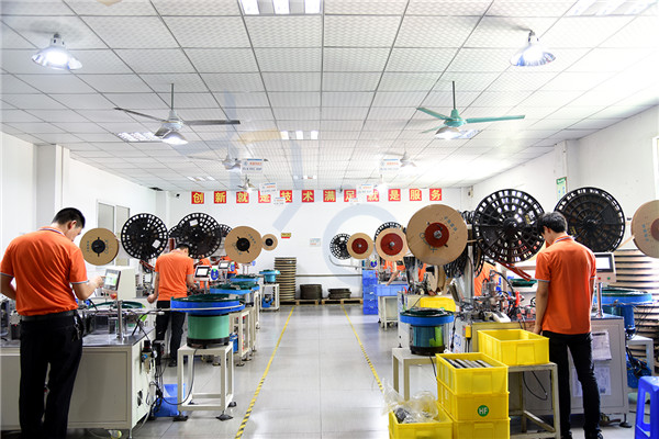 電子連接器廠(chǎng)