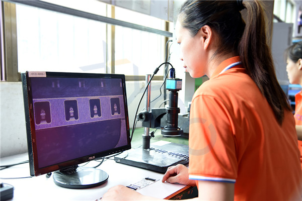 IC插座連接器生產商