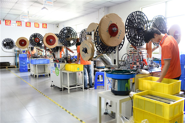 電子連接器生產廠家想客戶所想急客戶所急用實為客戶解決問題「軒業(yè)」